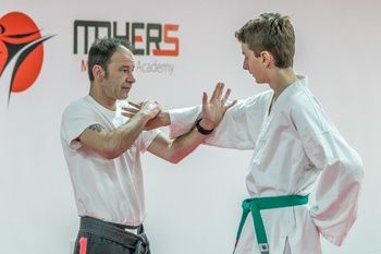 <center>Experience the Long-Term Benefits of Martial Arts With Your Loved Ones<center> 